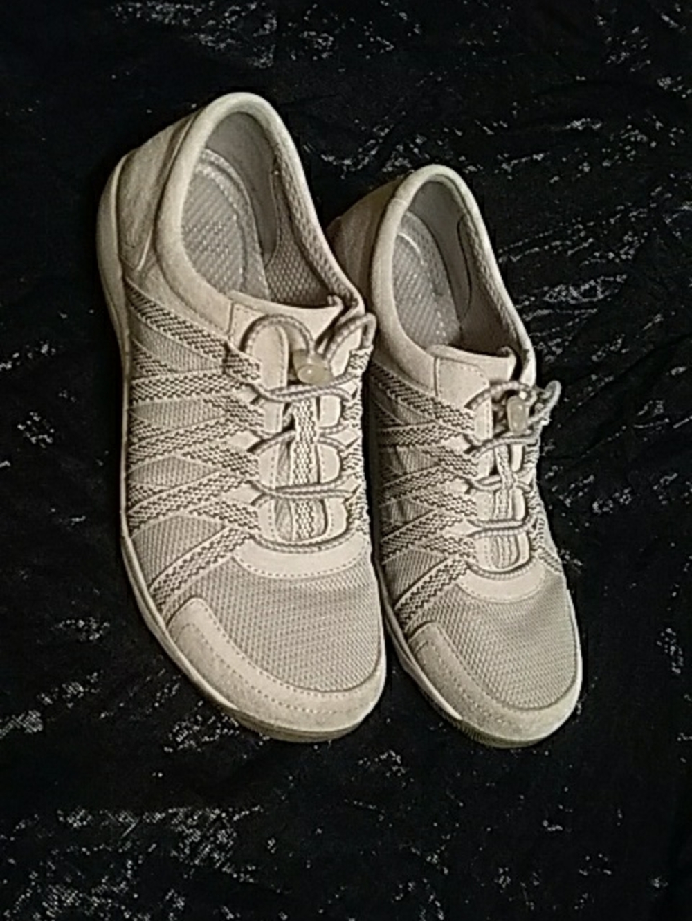 Casual Lightweight Slip-On Sneakers in Light Beige